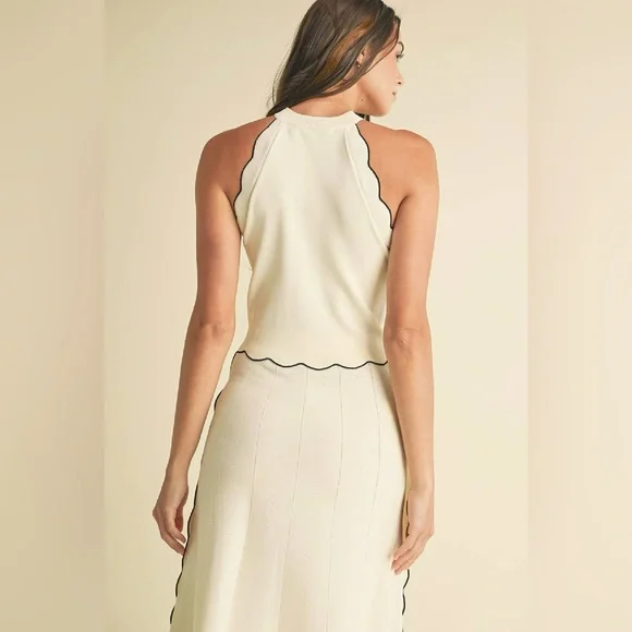 NWT Boutique Juliet Scalloped Sweater Knit 2-Piece Set – Cream/Black - Picture 12 of 12